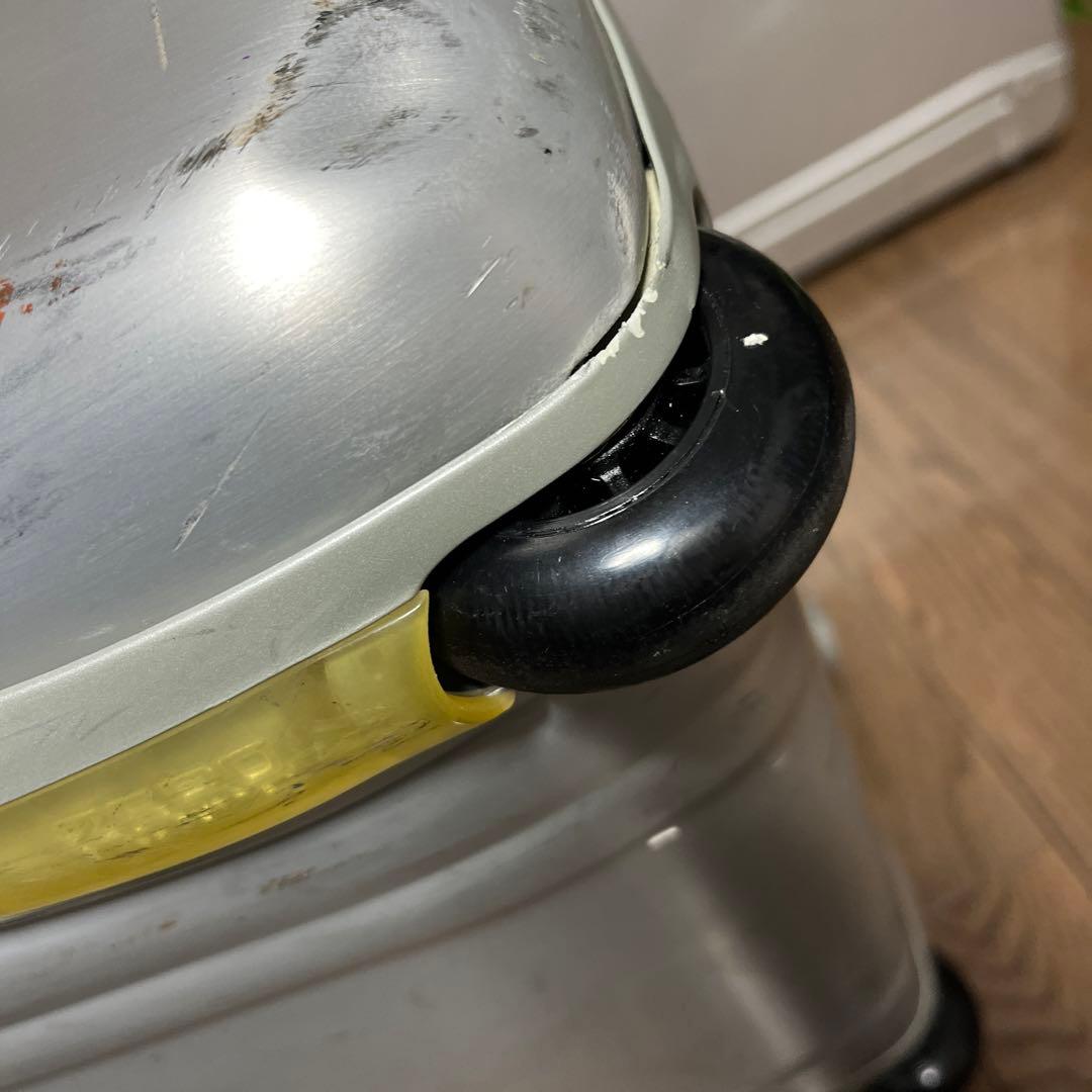 【廃盤品】頑丈です！シンプル構造　ゼロハリバートン　アルミ製キャリーケース