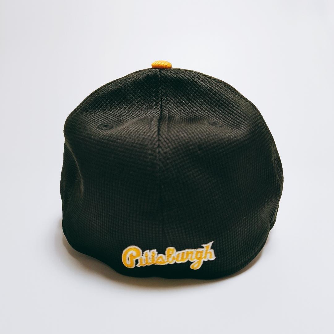 【新品未開封・日本未発売】NEW ERA キャップ 39THIRTY パイレーツ