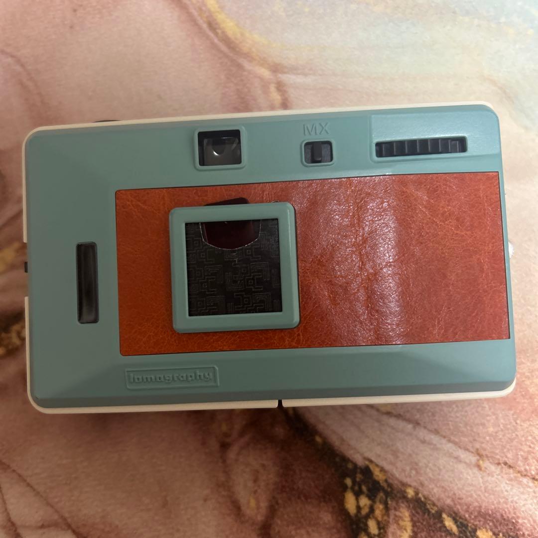 Lomography フィルムカメラ（保証書付き、電池・フィルムなし）