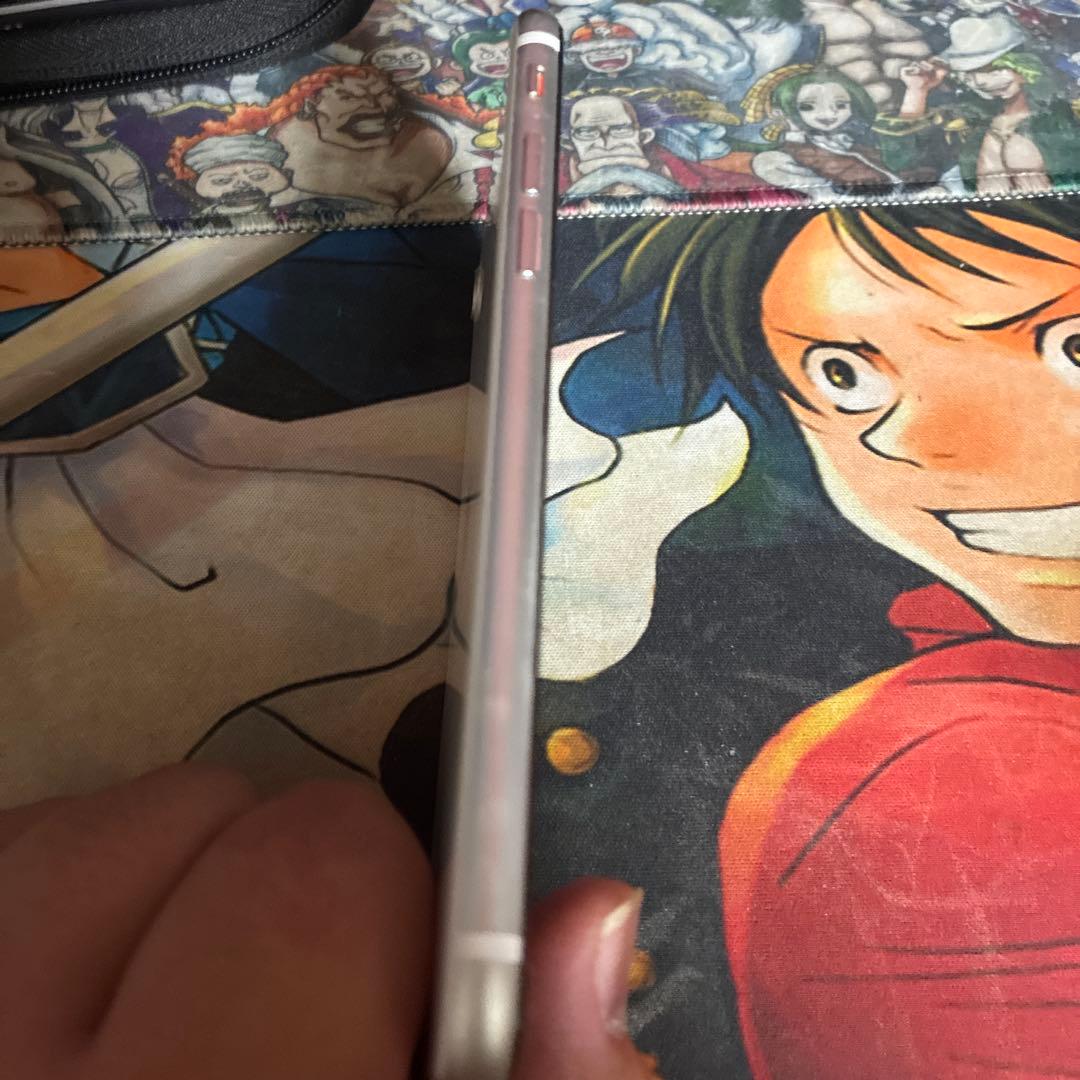 Apple iPhone SE 第2世代　64gb ホワイト　82%