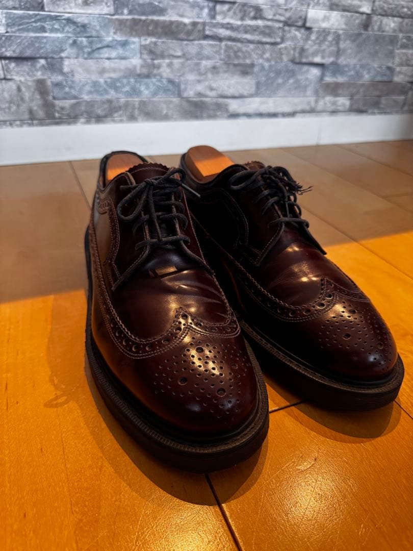 Loake ダークブラウン レザー ウィングチップ