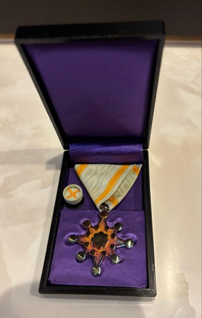 遺品整理品、記念章　ワッペン　勲章