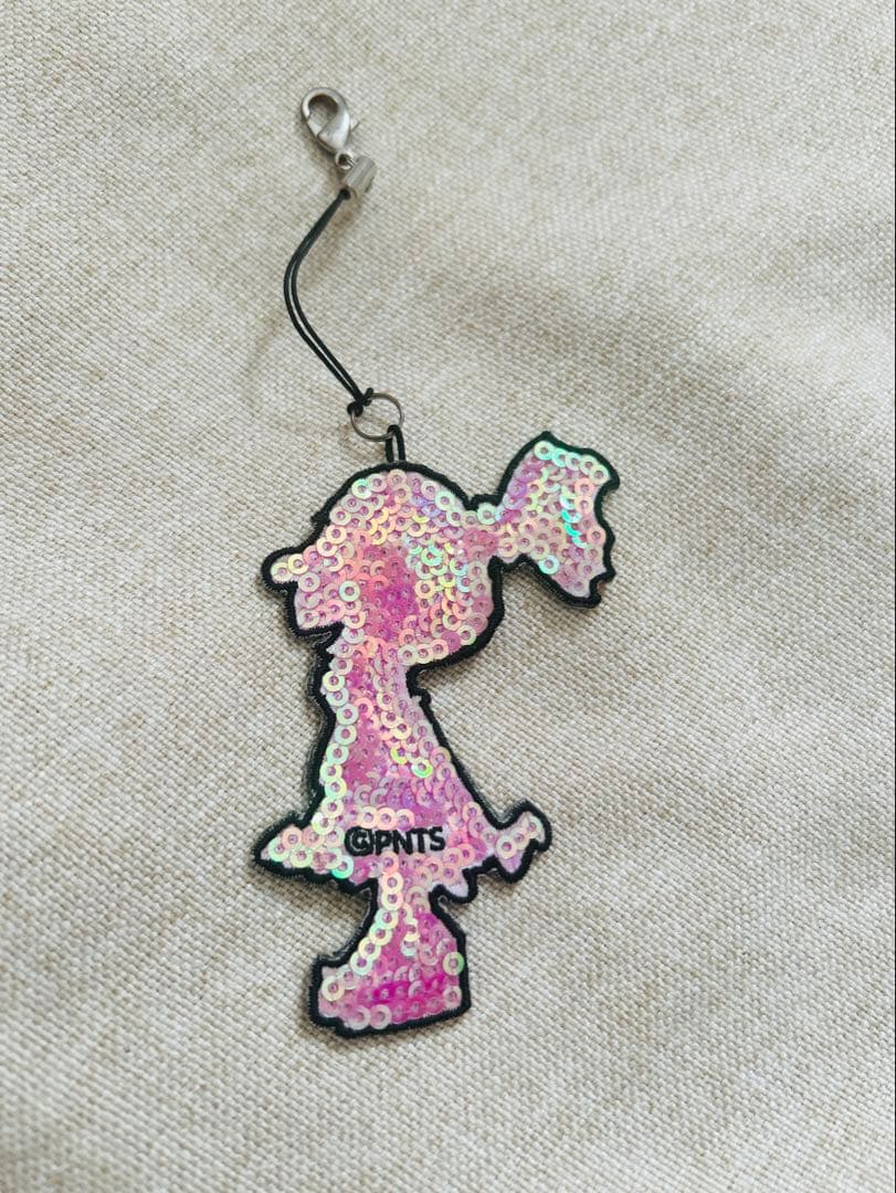 プラザ限定　inprivate ピーナッツ　スヌーピー　スパンコールチャーム