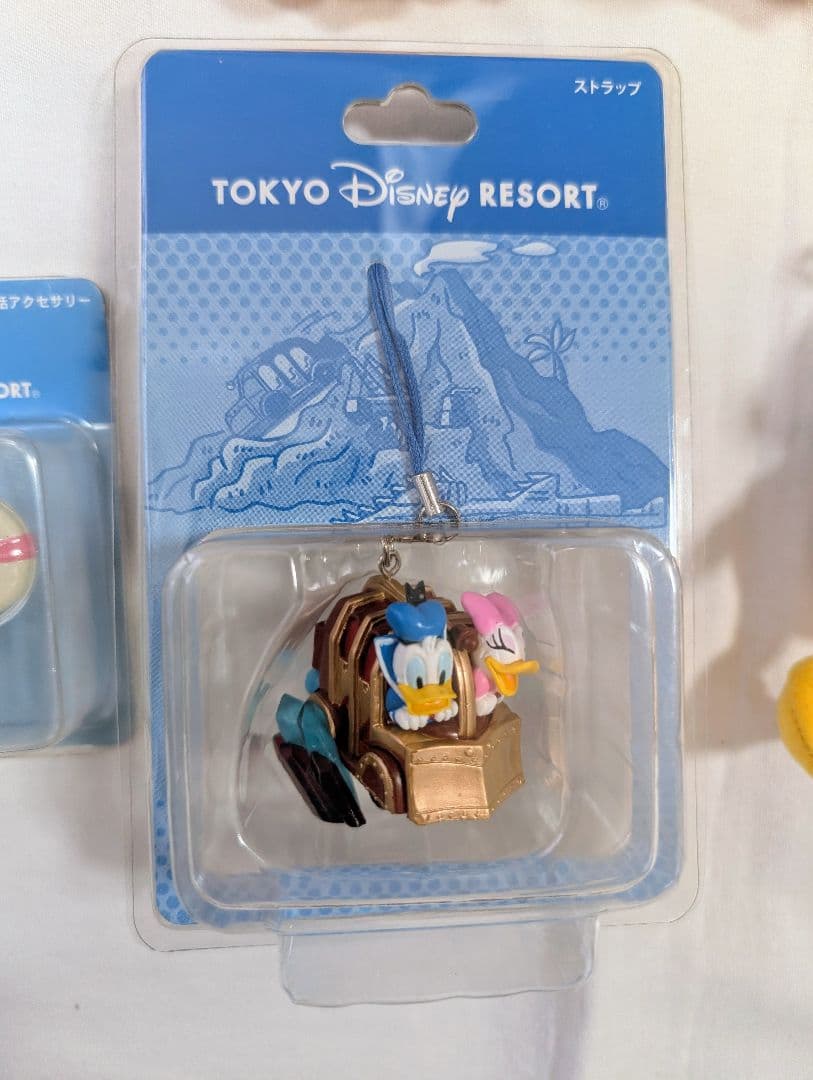 タグ付き　ディズニー　ドナルド　ぬいぐるみバッジ　ストラップ　キーホルダー