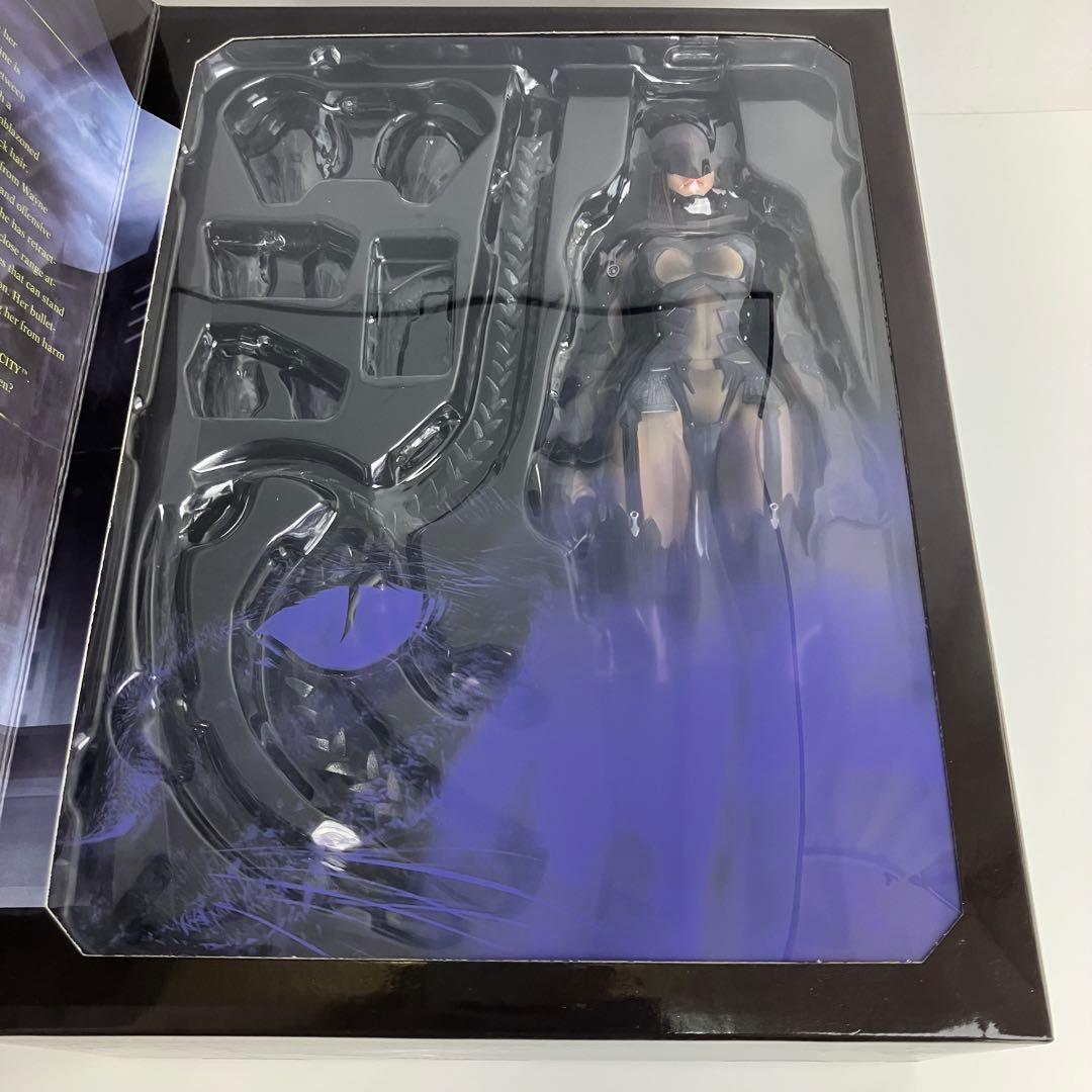 【新品】キャットウーマン PVC製 塗装済み可動フィギュア 迅速配送