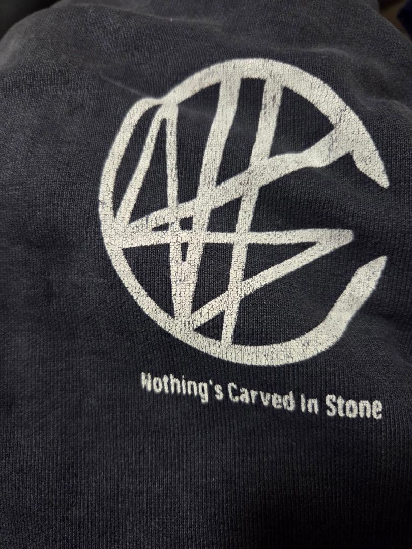 ナッシングス　レミ　レリーフ　トレーナー　Mサイズ