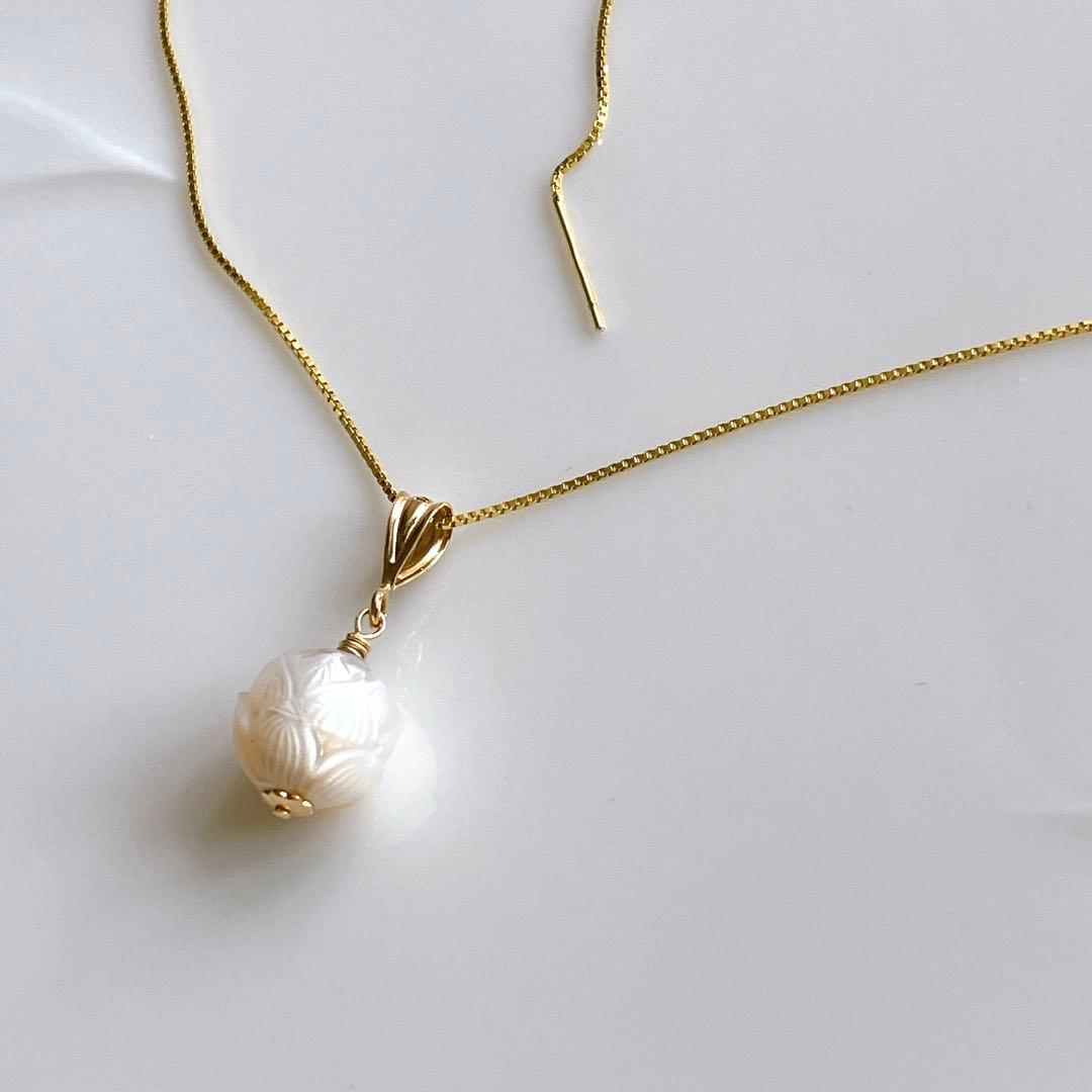 うぐいす◆1点物✧希少✧白蝶真珠ネックレス✧蓮カービング