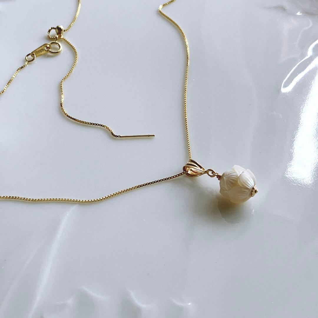 うぐいす◆1点物✧希少✧白蝶真珠ネックレス✧蓮カービング