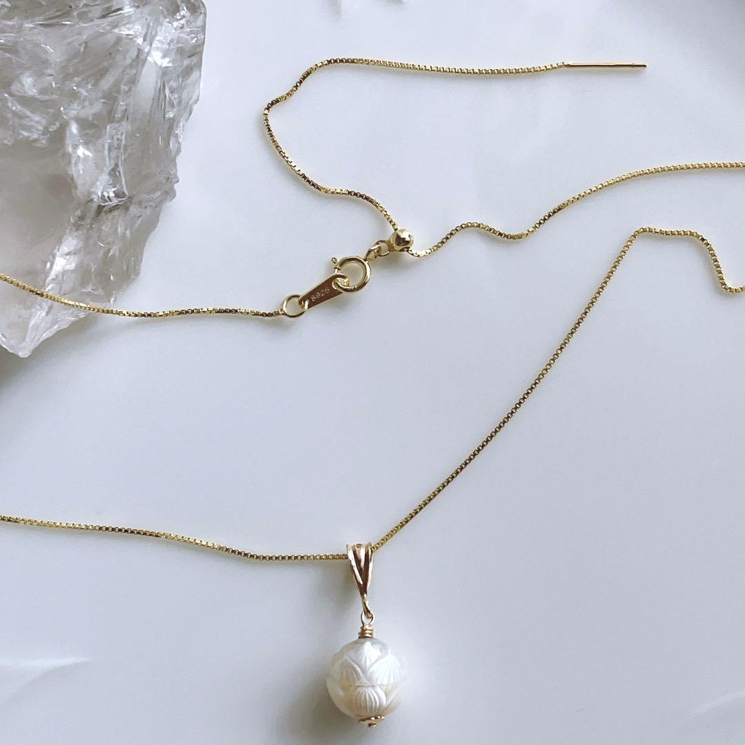 うぐいす◆1点物✧希少✧白蝶真珠ネックレス✧蓮カービング