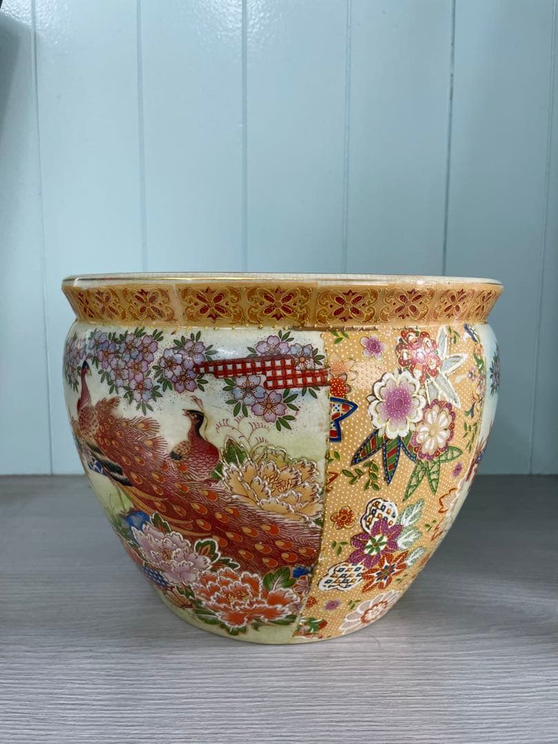 水鉢　孔雀　絵柄模様　金魚鉢　メダカ鉢　水瓶　火鉢　骨董　壺