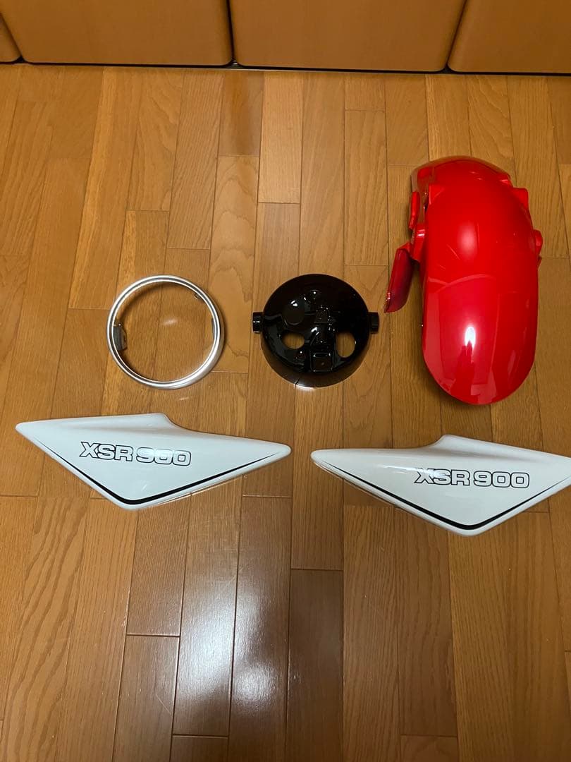 XSR900 外装　オーセンティック