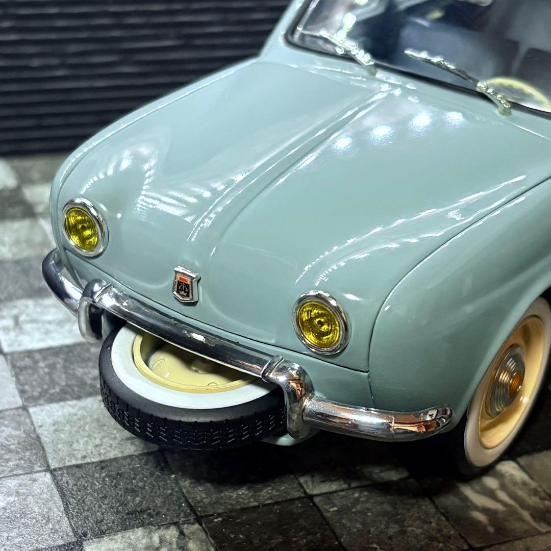 ワンオフカスタム 1/18 NOREV ルノー ドーフィン 1958