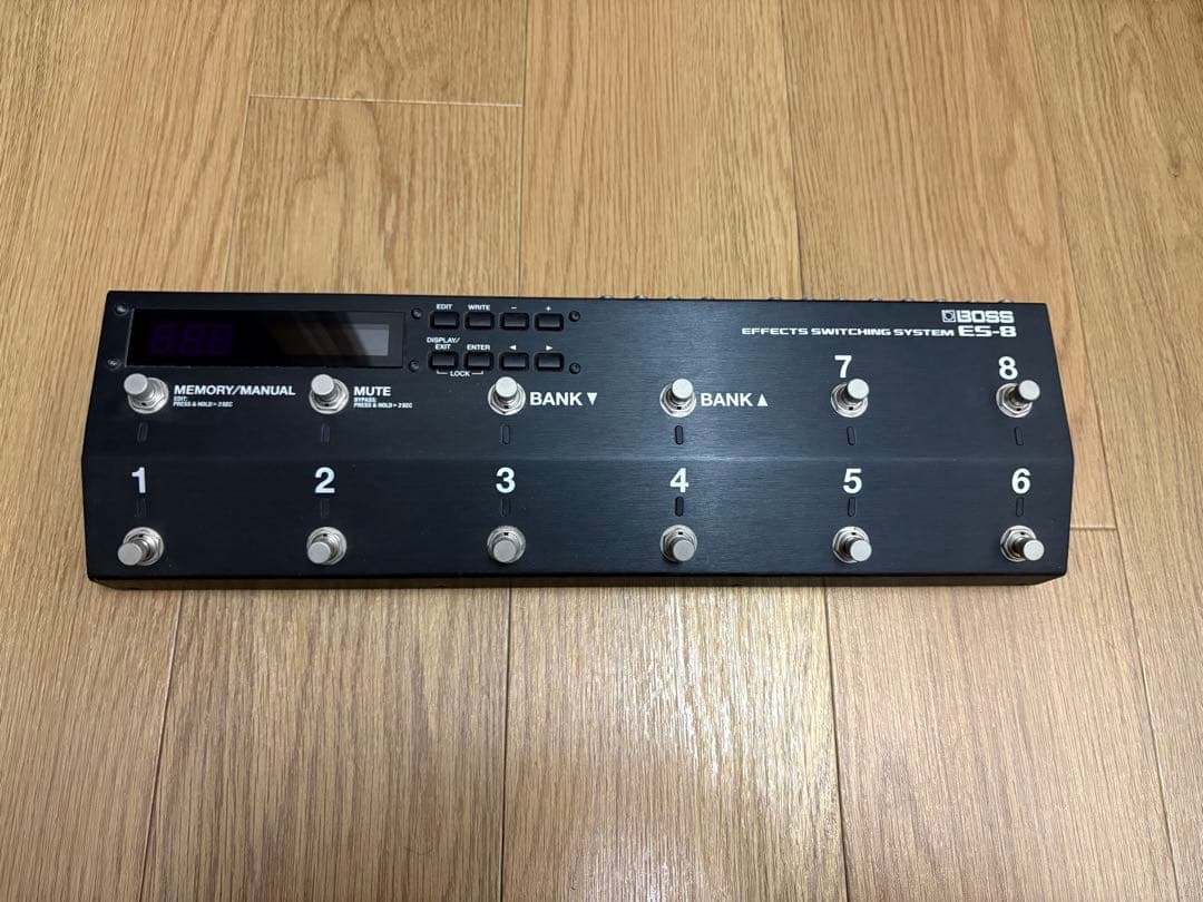 BOSS ES-8 プログラマブルスイッチャー