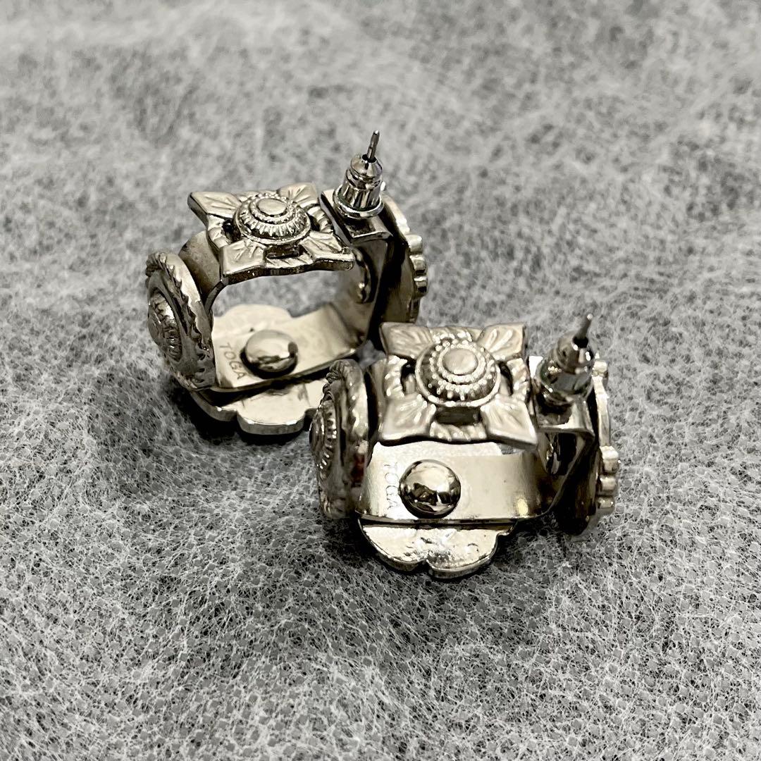 TOGA シルバースクエアピアス