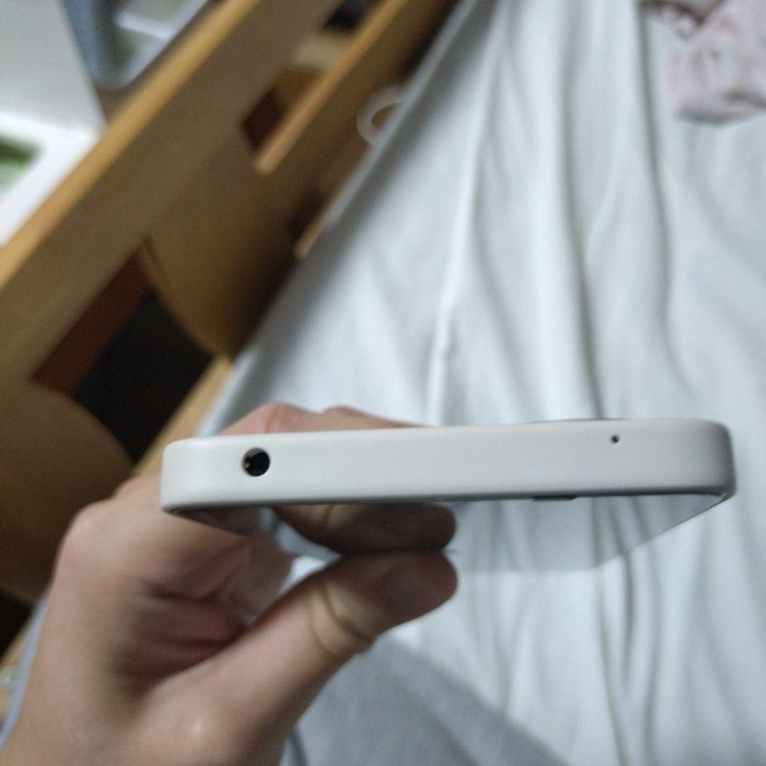 【docomo】AQUOSwish4（SH-52E）本体のみ（未使用品）