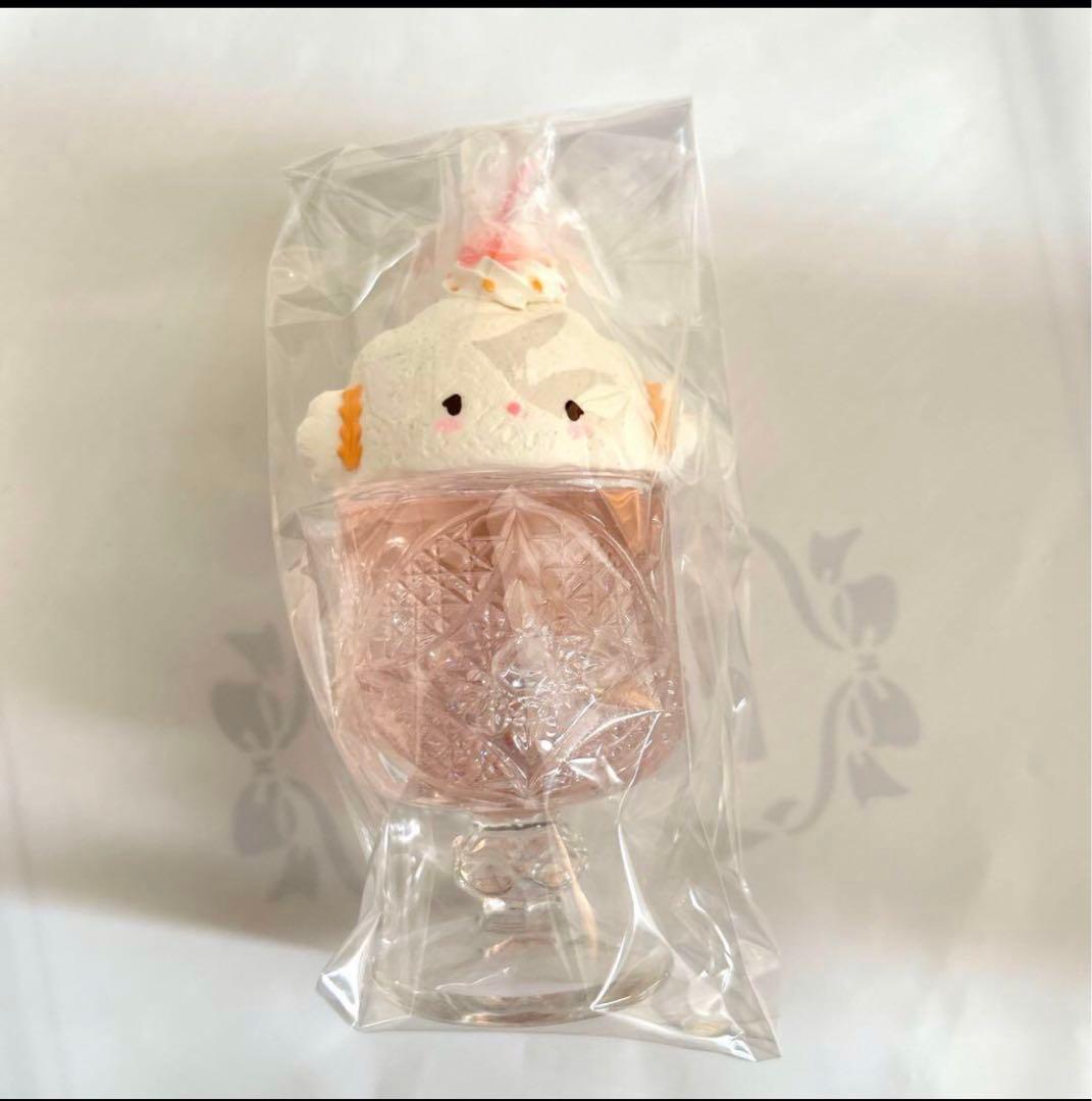 2024伊勢丹×サンリオ　ナンデモ　クリームソーダオブジェ　こぎみゅん