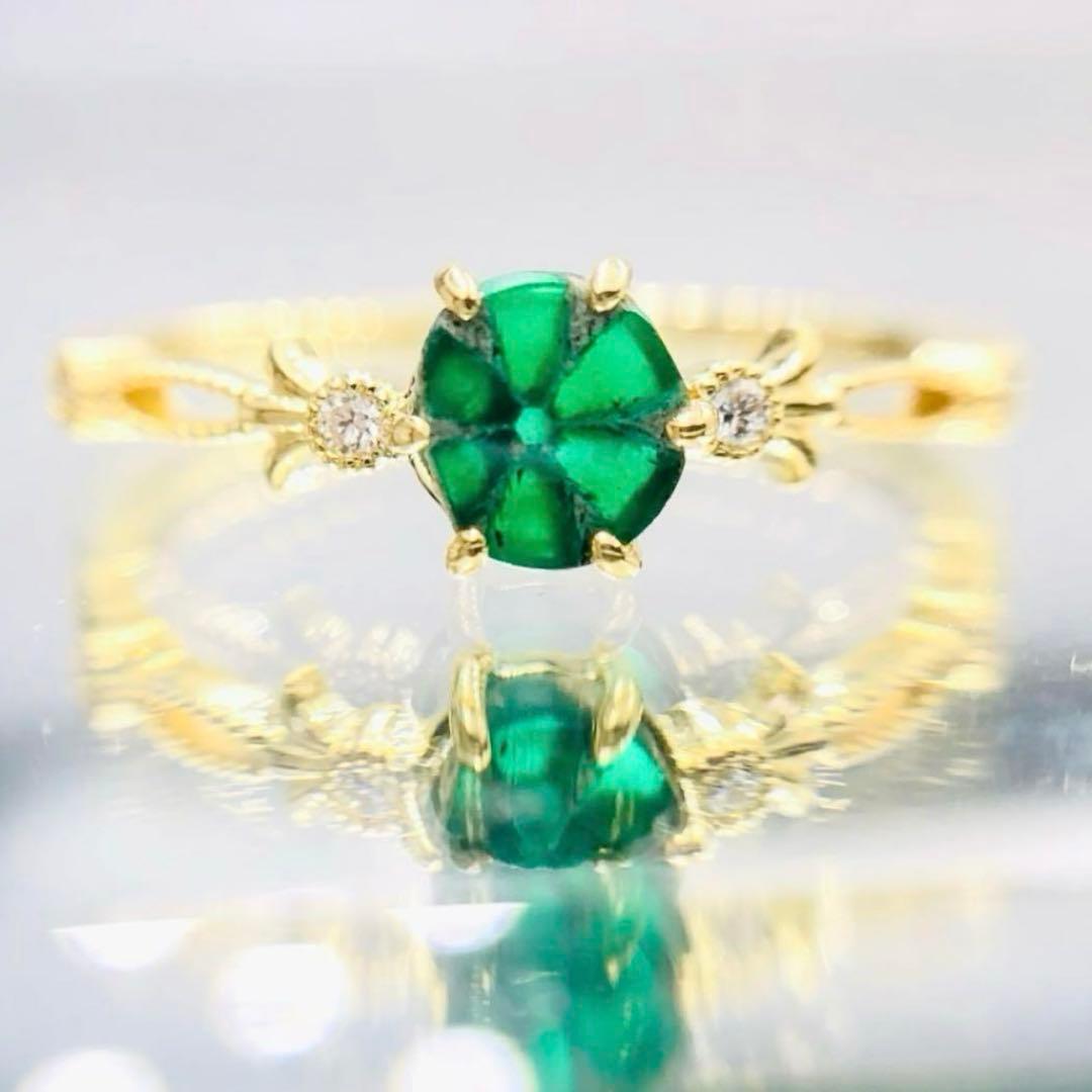 お値下げ！【世界四大貴石★イエローゴールド×リバーストラピッチ】エメラルド 指輪