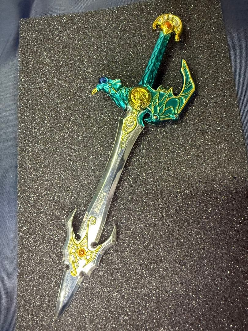 ドラゴンクエスト メタリックアイテムズギャラリー　 ロト／天空の剣＆盾 セット