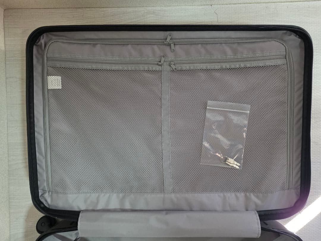 【鍵付き】無印良品　ブラック キャリーケース