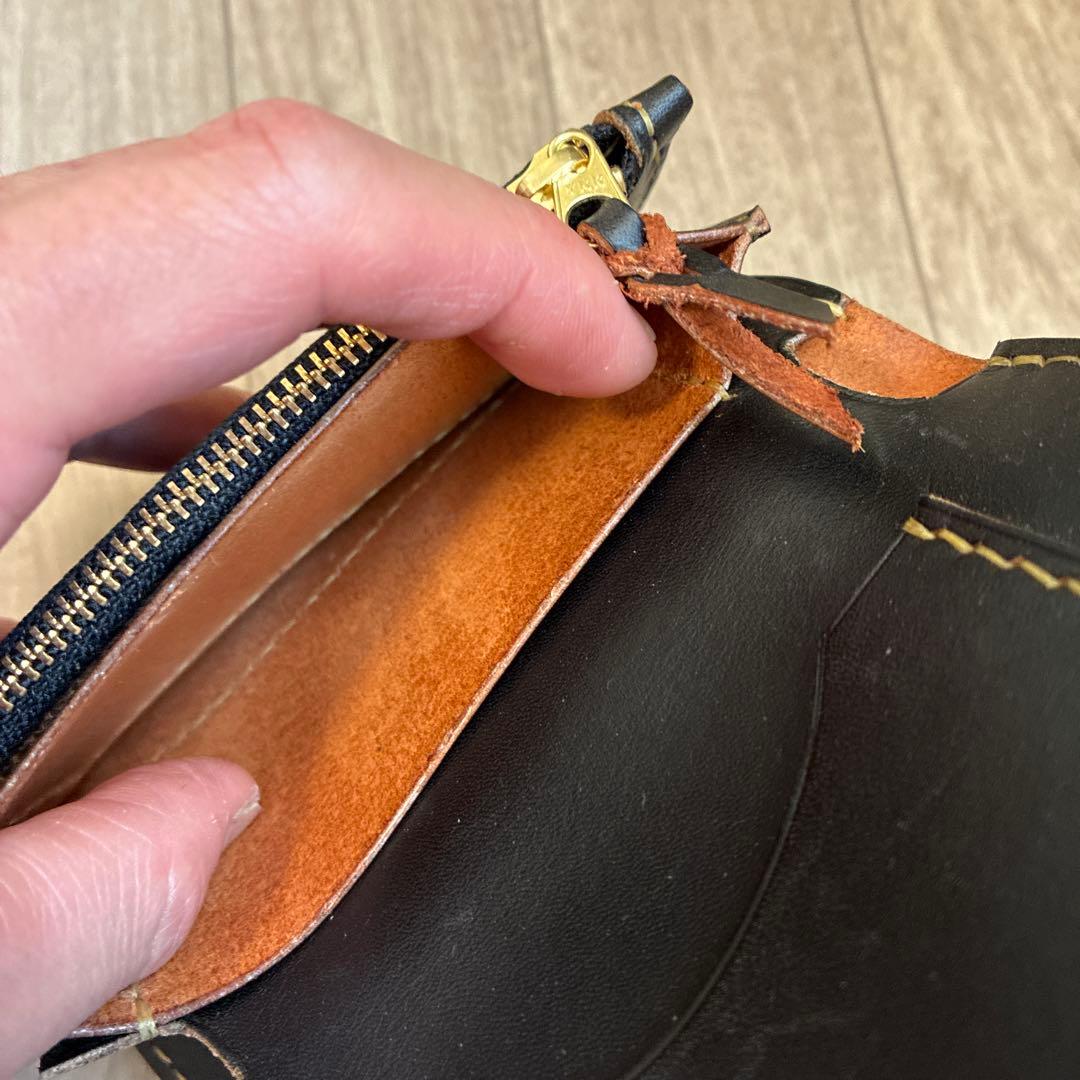 【茶芯ブラック】トラッカーウォレット　ミドル　真鍮　お札を折らずに収納　タイプA