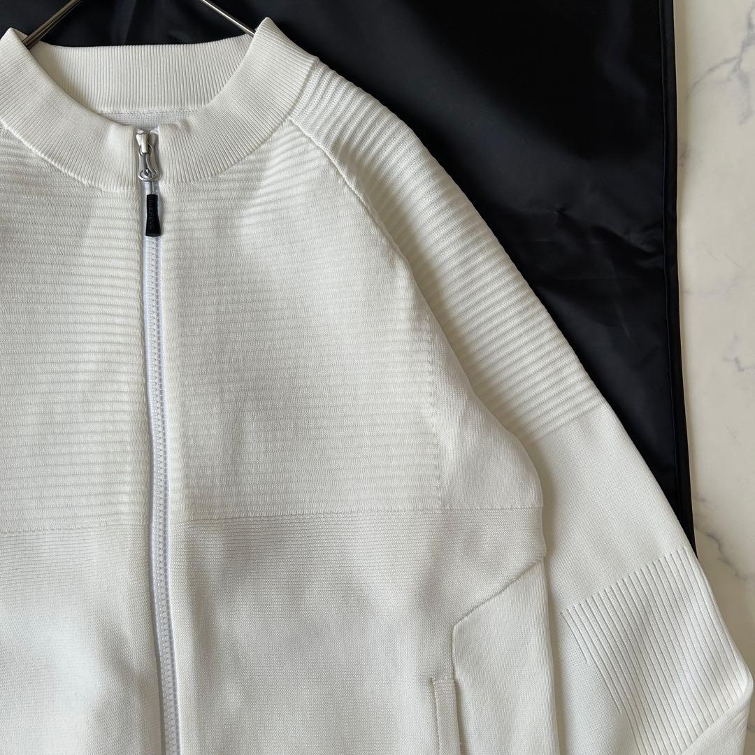 ブリーフィング 2025年モデル ジップアップブルゾン ホワイト レザーロゴ