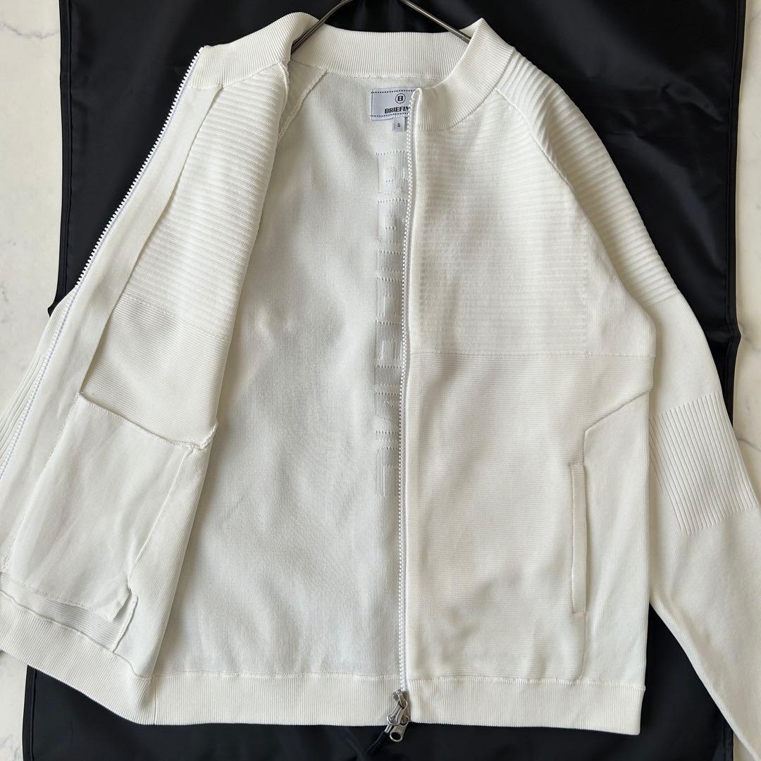ブリーフィング 2025年モデル ジップアップブルゾン ホワイト レザーロゴ