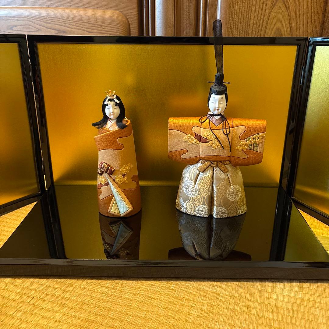 最終値下げ！真多呂人形　男雛30㎝女雛25㎝　雛人形　木目込人形　金屏風と飾り台