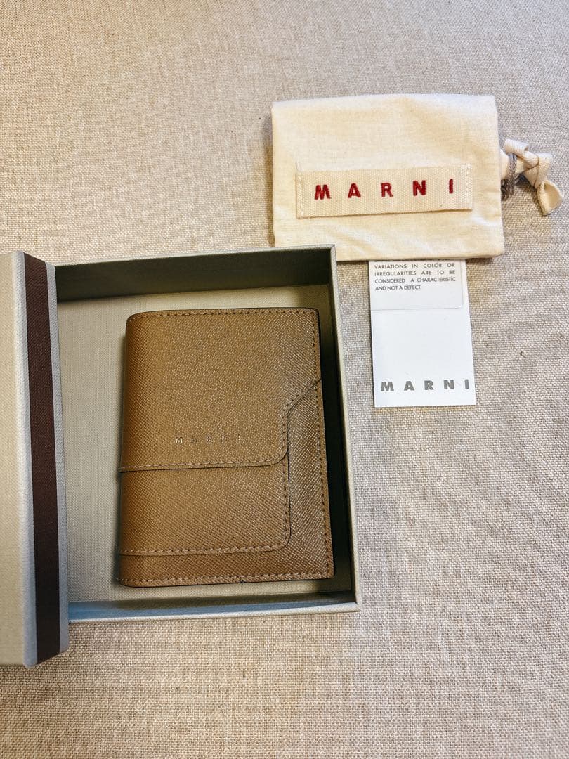 MARNI ブラウン 二つ折り財布