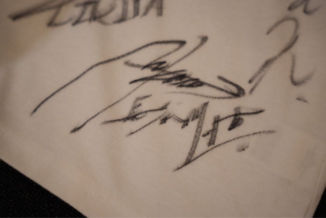 【美品】RAMPAGE ランぺ　サイン入りTシャツ