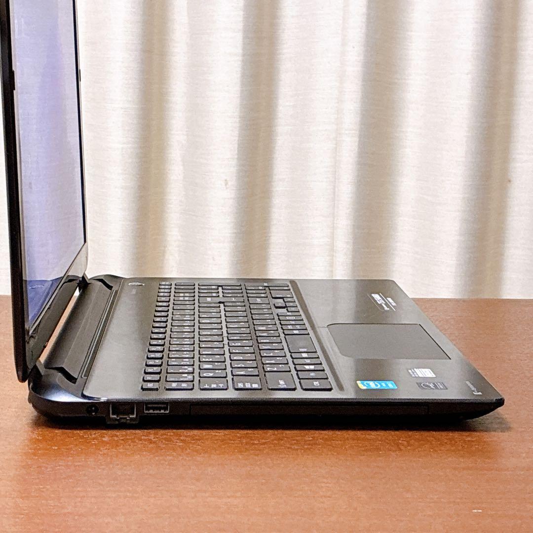 SSD256GB/8GB/Win11/DVD/カメラ/i7/東芝ノートPC