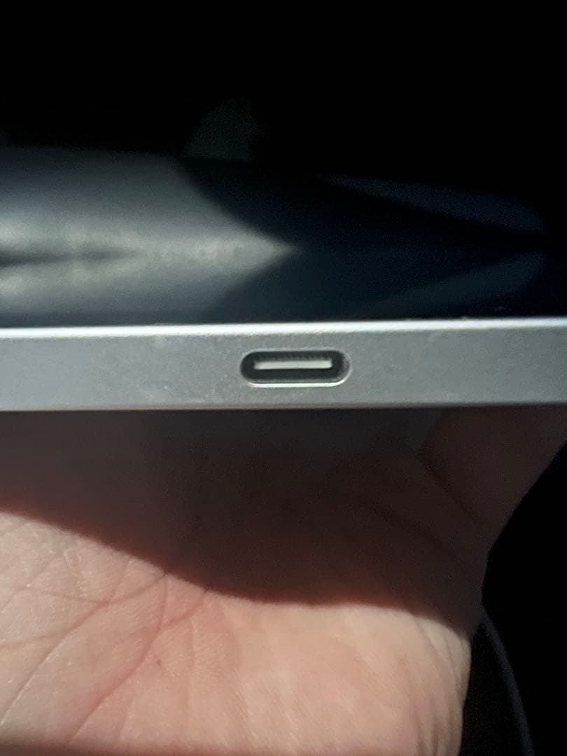 【美品】iPad 第10世代【WiFiモデル】64GB シルバー