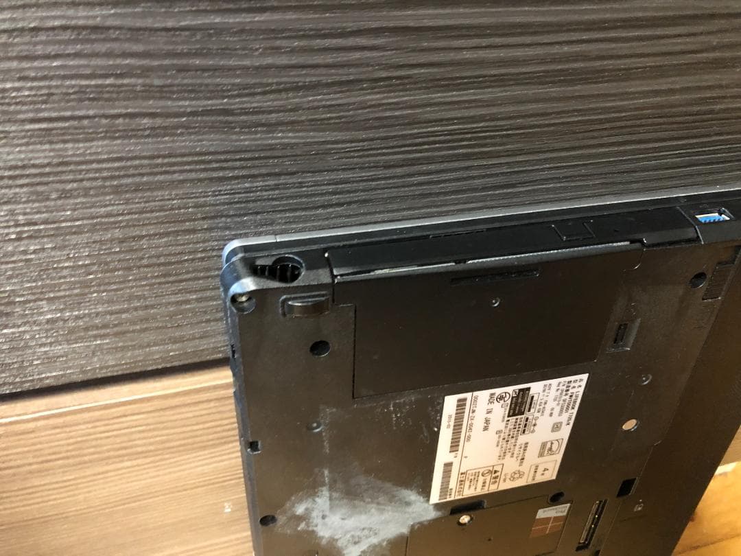 富士通 LIFEBOOK T725/K Windows11