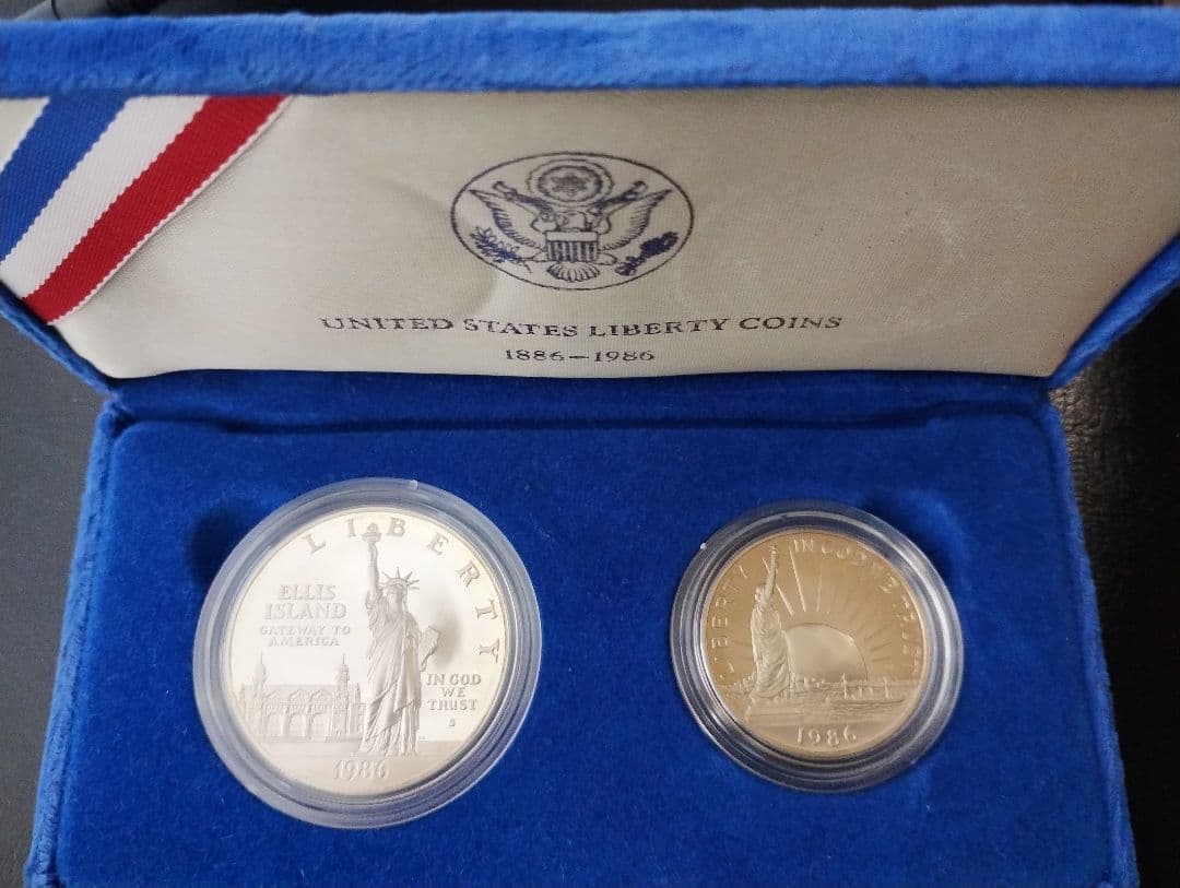 1986年 米国リバティ銀貨セット( 1ドル＆50セント)
