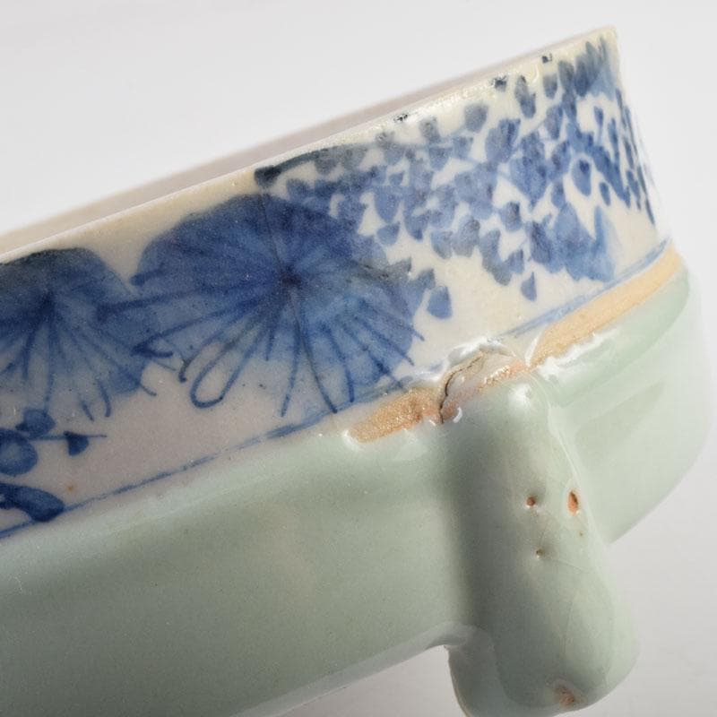 瀬戸焼　染付　花草文　三足香炉　蓋物　在銘　時代箱　V　9032