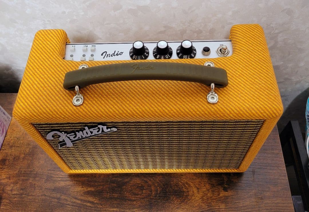 しーちゃん　Fender Indio2 TWEED