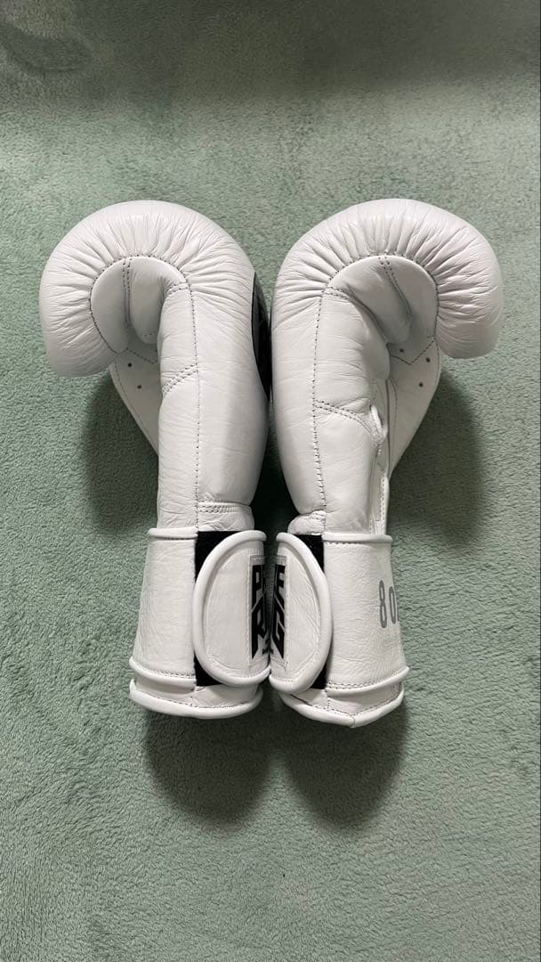 PRIZE RING “Professional SS”モデル 8oz ホワイト