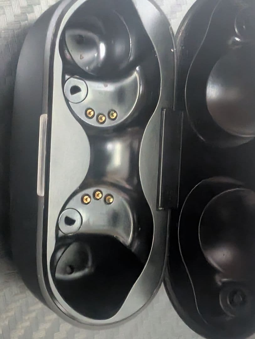 SONY ノイズキャンセリングヘッドホン　WF-1000XM4 本体および付属品