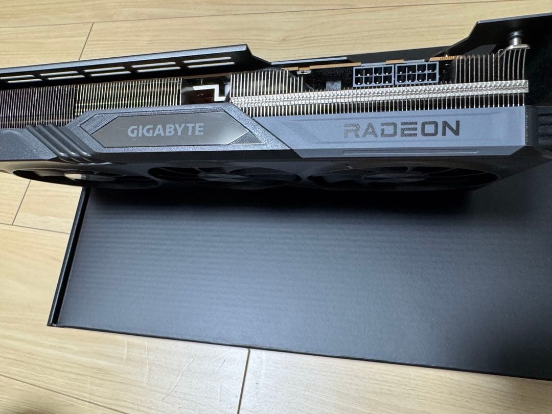 【超美品】Gigabyte Radeon RX7800XT GAMING OC