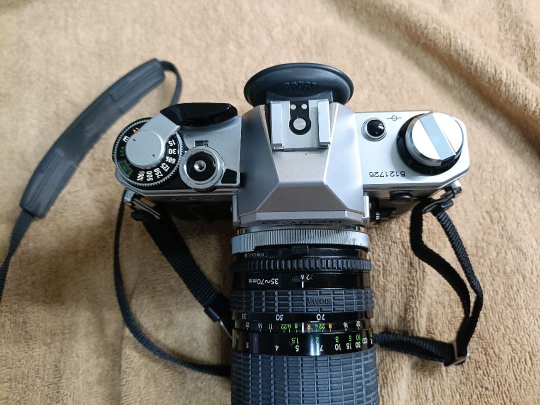 Canon AE-1 フィルムカメラ Sigmaレンズ付き
