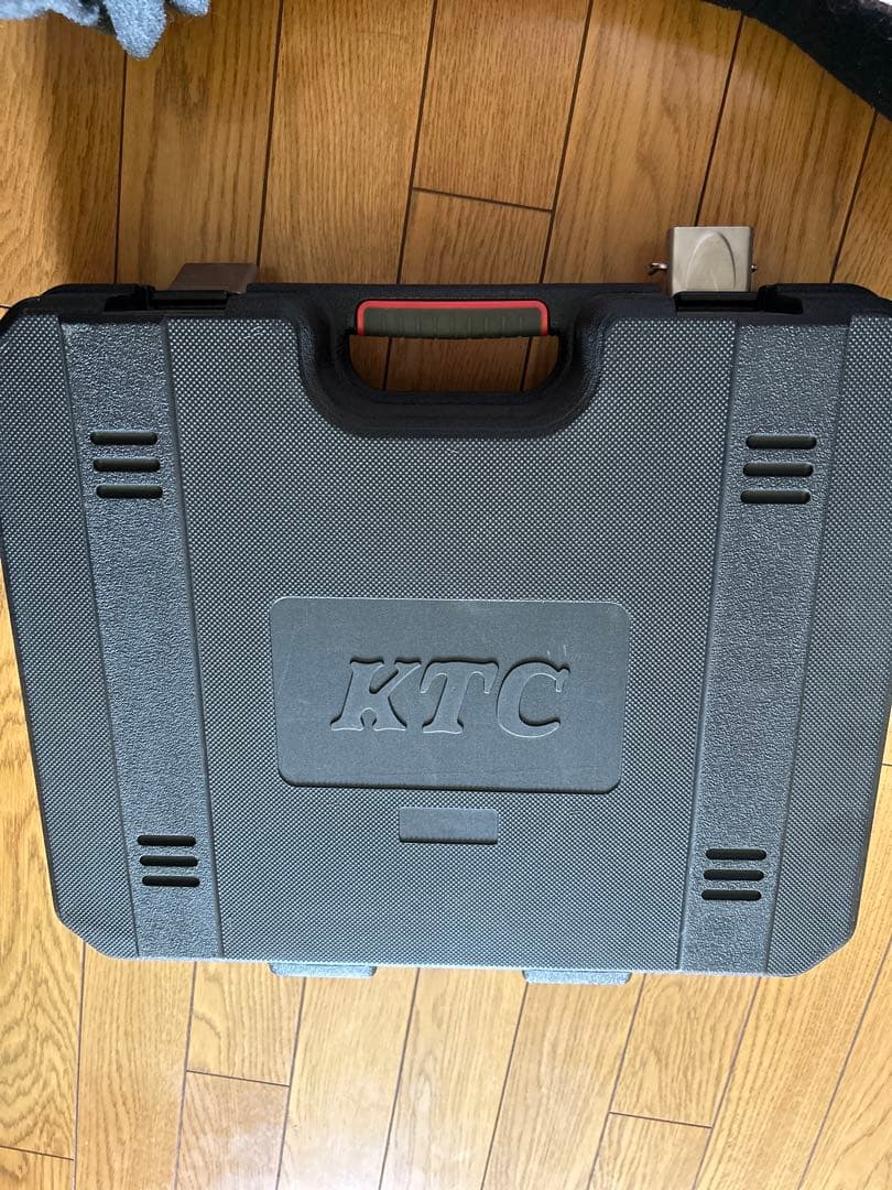 秋山様　 KTC電動インパクト　12.7