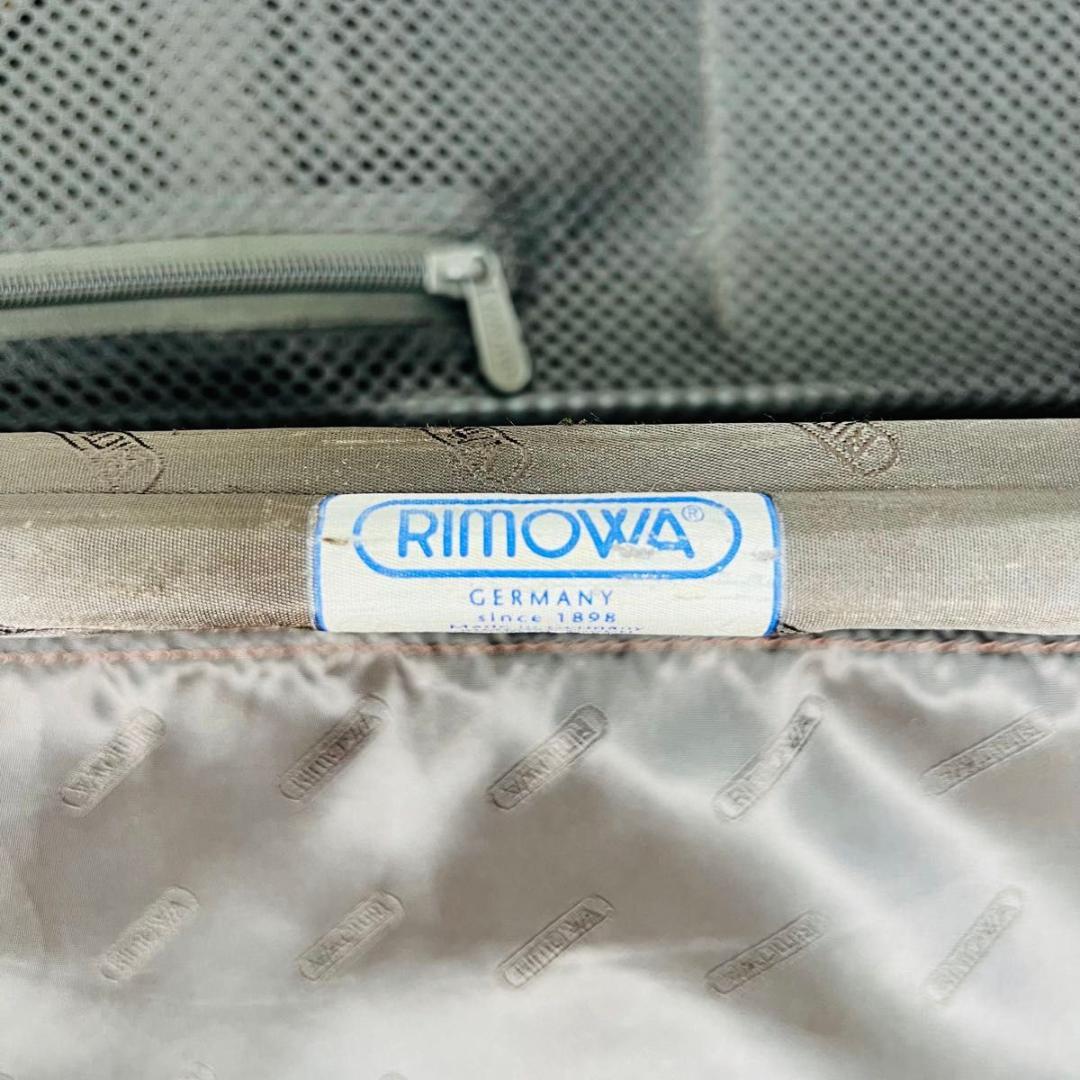 リモワ トパーズ チタニウム 64L 945.63 スーツケース TSAロック