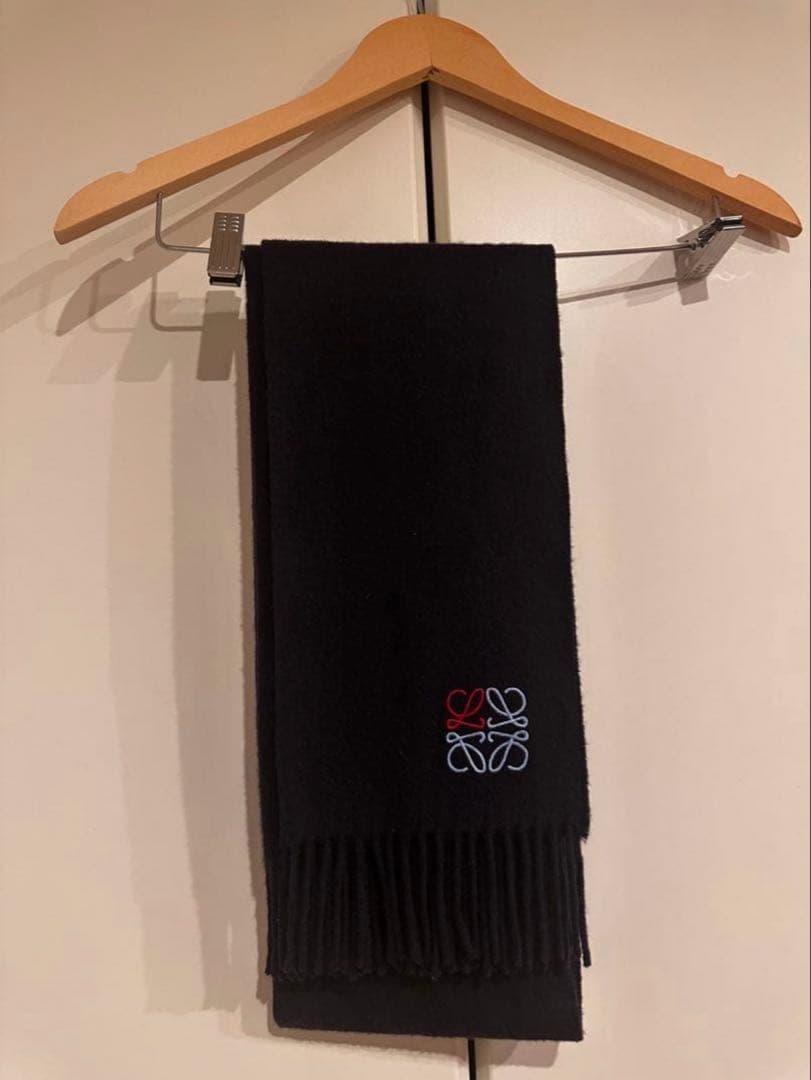 ゆき　LOEWE ロエベ アナグラムスカーフ　カシミヤ