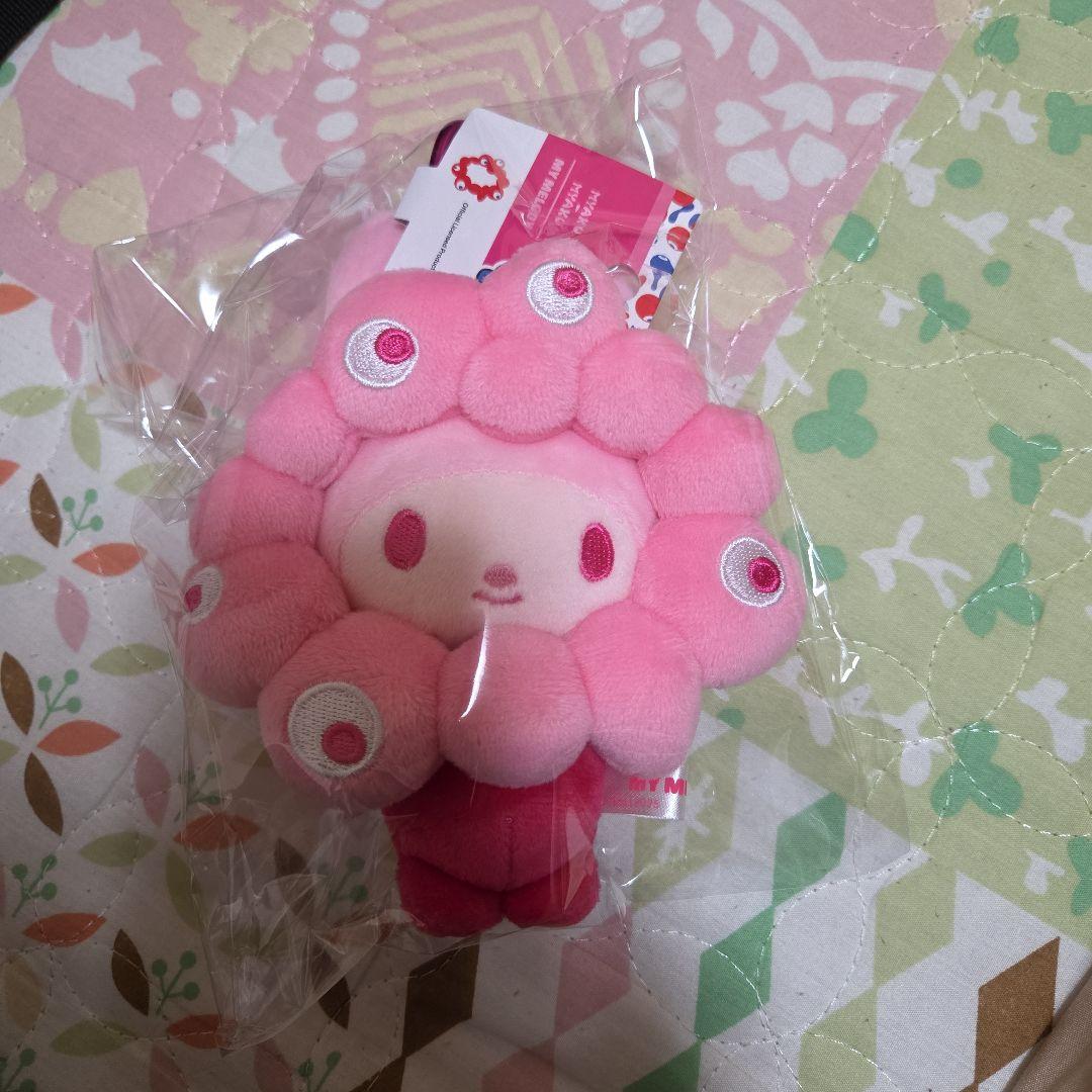 ミャクミャクサンリオ　推しカラーキーホルダー　マイメロ　マイメロディ
