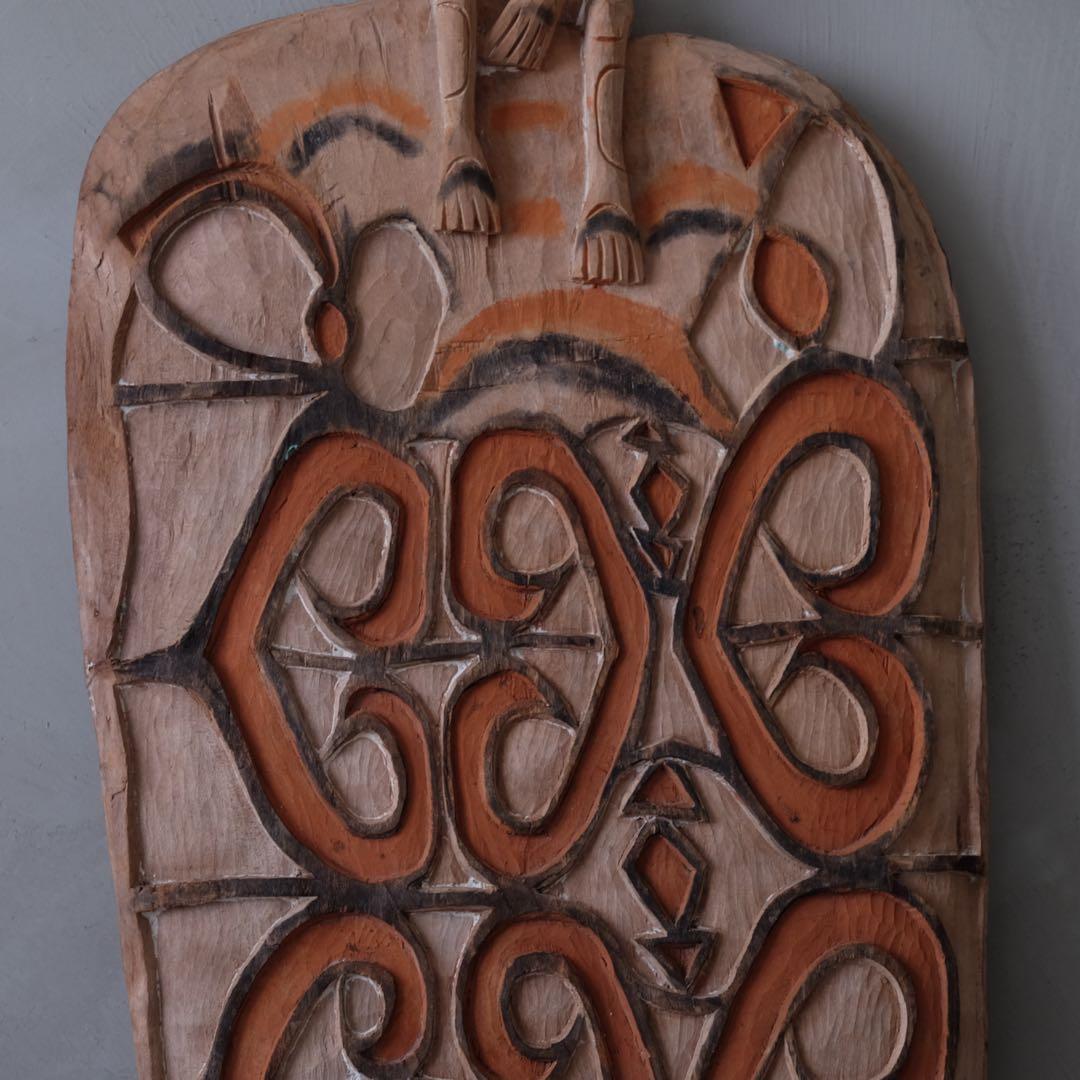 インドネシア パプア州 アスマット族 木彫盾A　プリミティブ アート 古美術