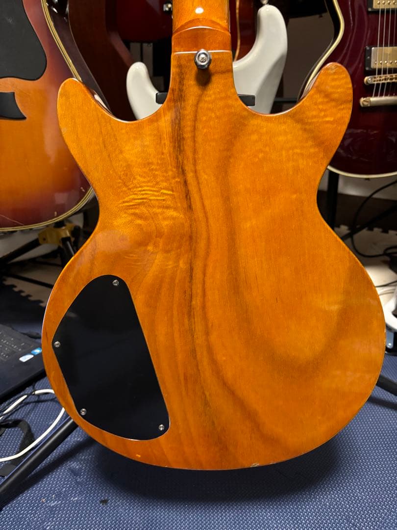 ダブルカッタウェイ　ゴールド GROVER ペグ、BIGSBY搭載　ジャンク