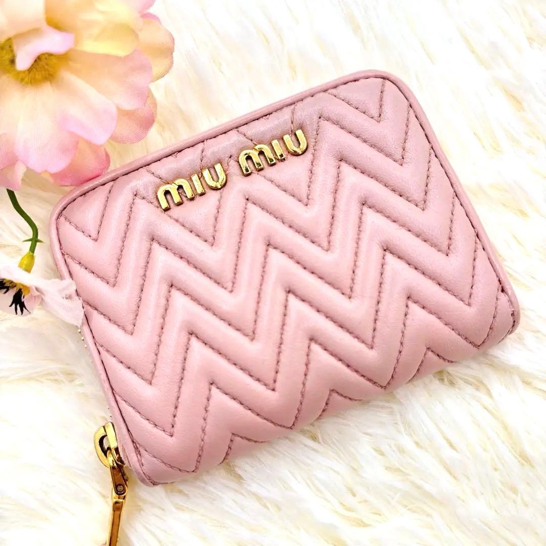 美品✨ミュウミュウ ケース ナッパインプントゥーレ マテラッセ ピンク