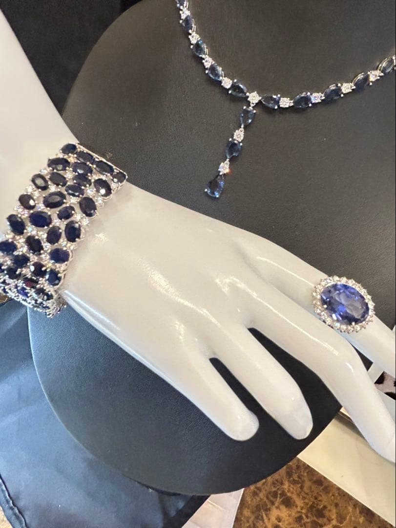 即*中様 天然石サファイアバングル