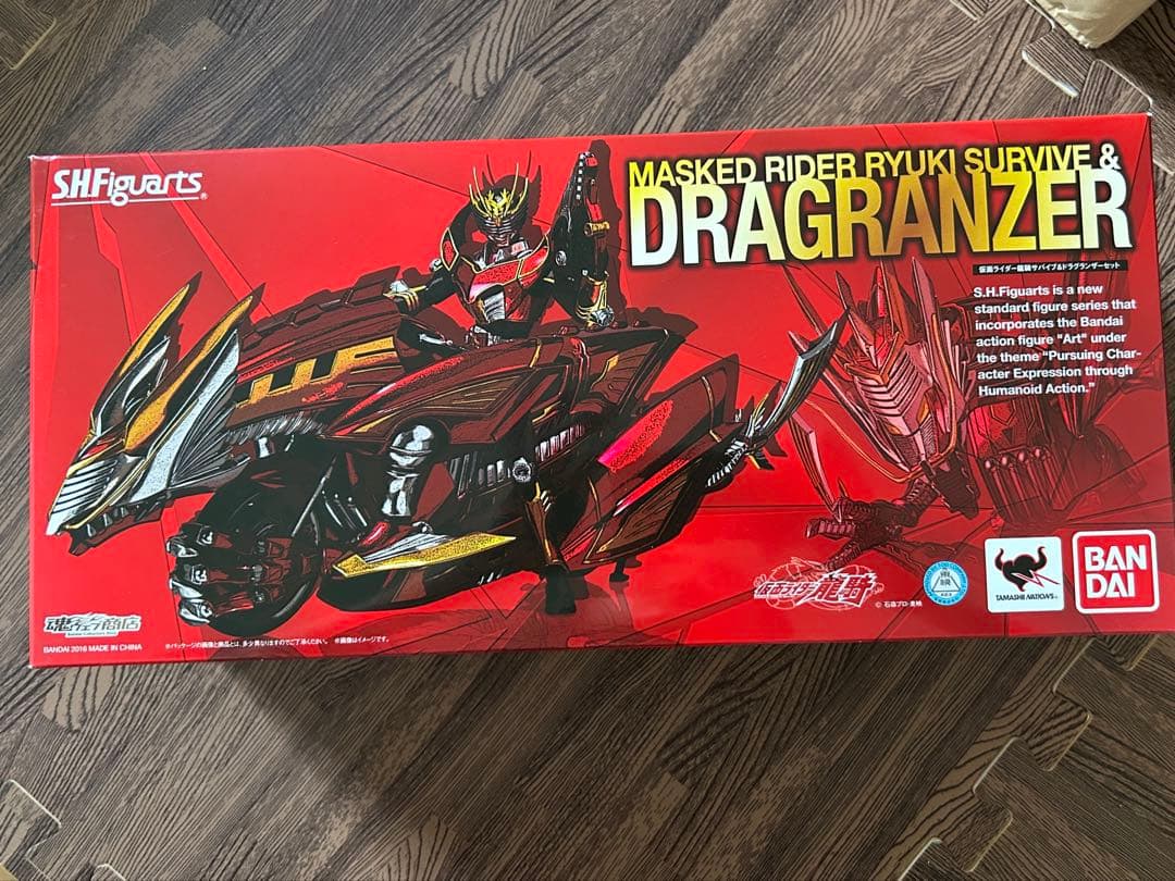 SHFiguarts 仮面ライダー龍騎 サバイブ & ドラグランザー　新品