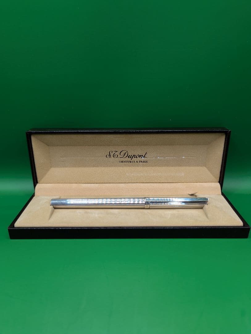 【新品・未使用】S.T.Dupont キャップ式 ボールペン 箱付　レア