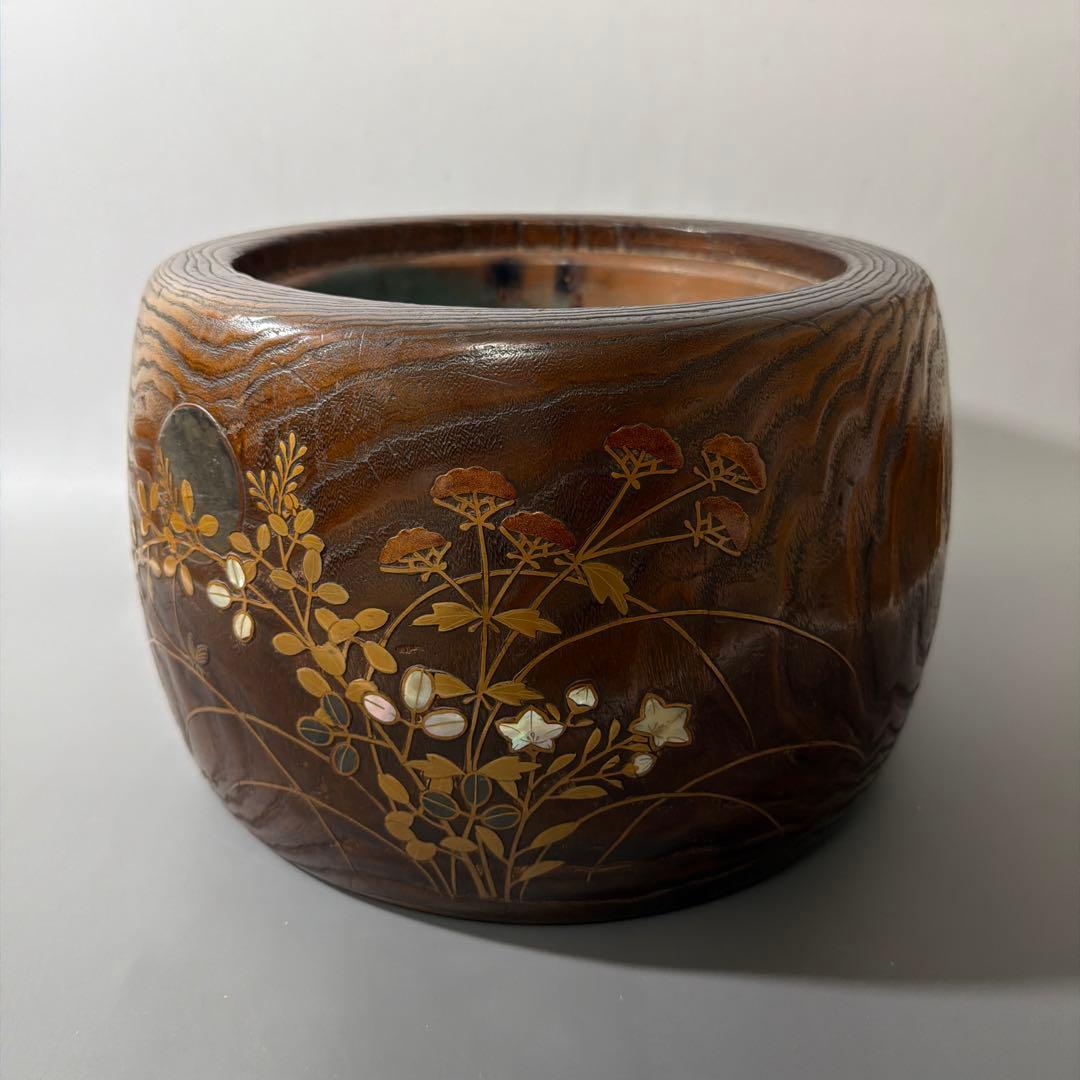 桐材 秋草蒔絵 火鉢 虫の音 螺鈿 陽刻 梨地